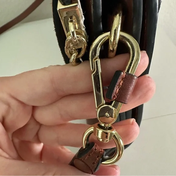 CHLOE Faye Medium Suede Shoulder Bag - Picture 11 of 12